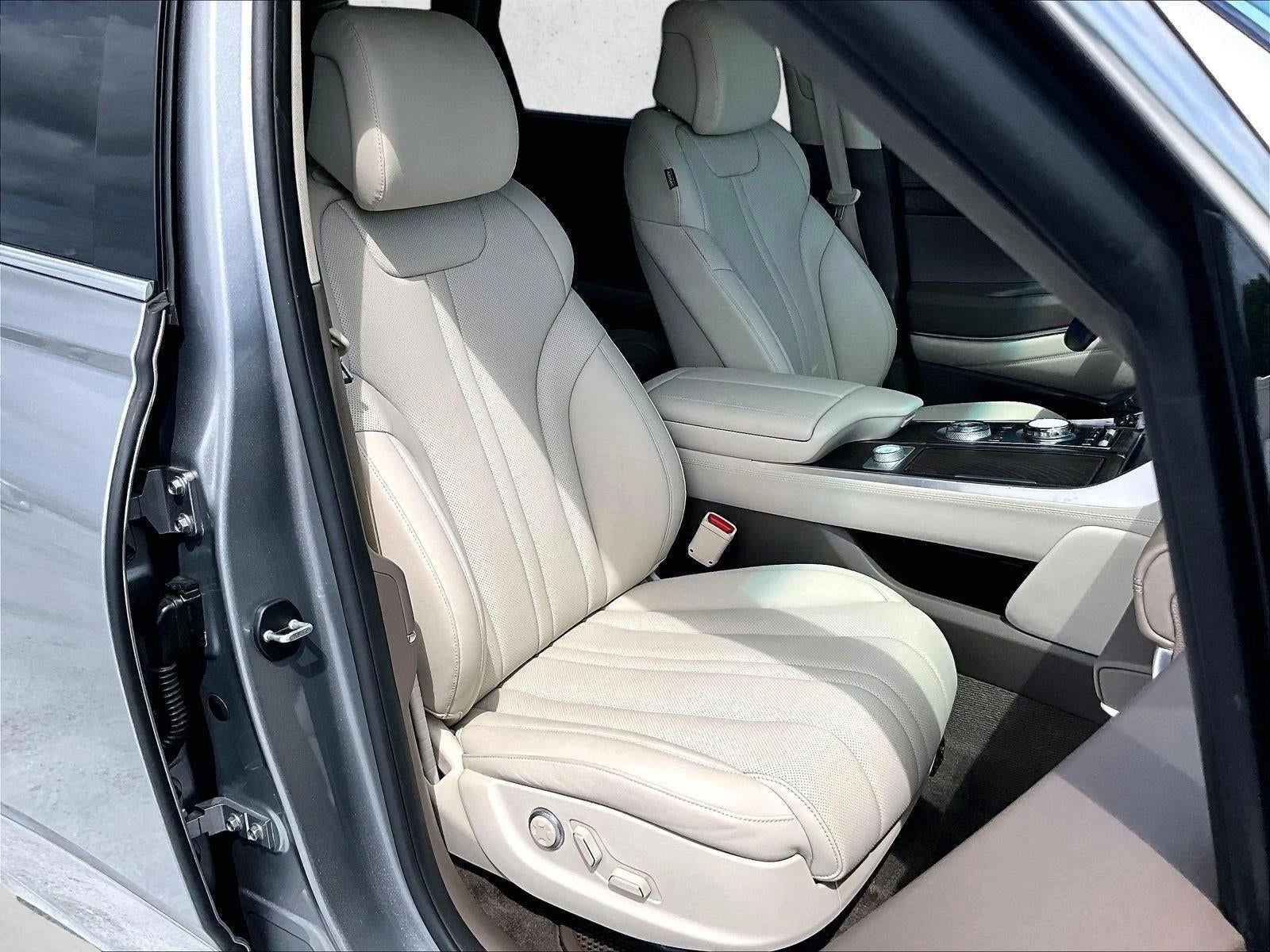 2023 Genesis GV80 Base