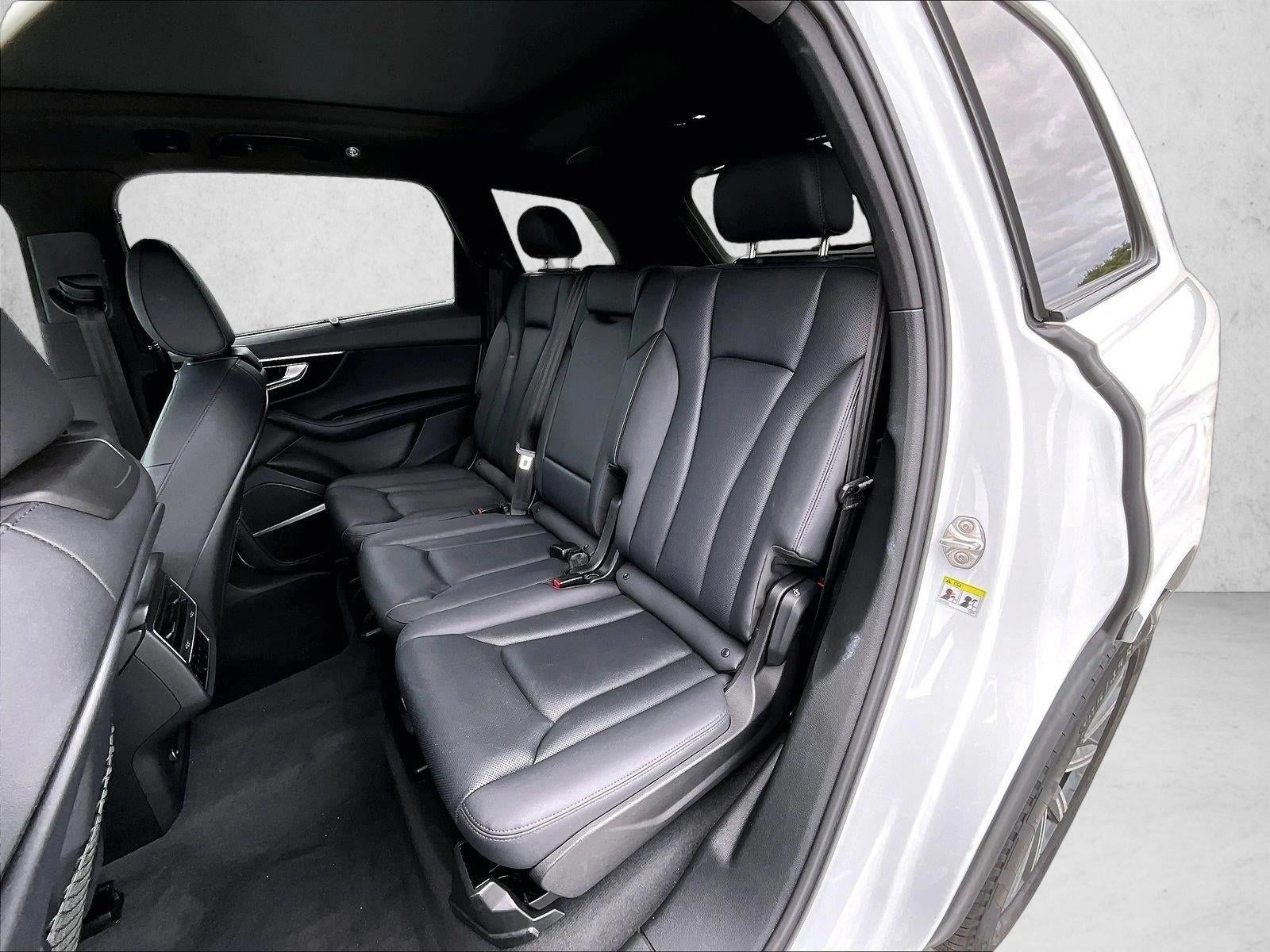 2023 Audi Q7 Premium Plus