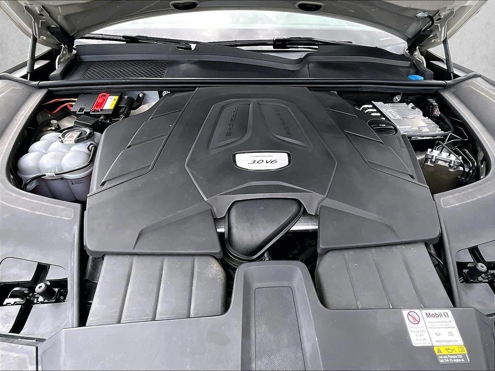 2021 Porsche Cayenne Base