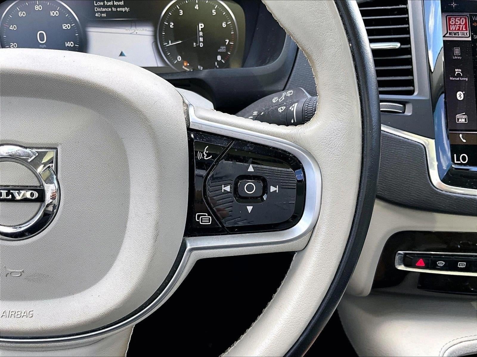 2019 Volvo XC90 Momentum