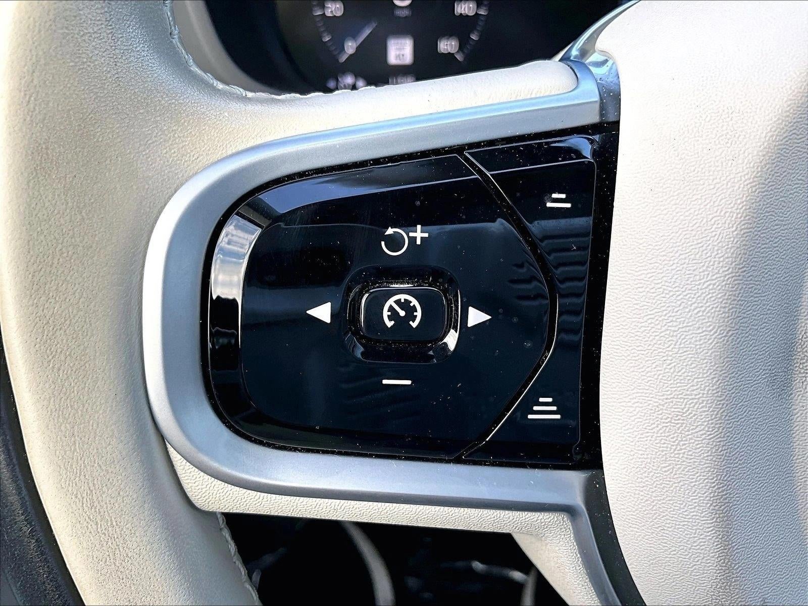 2021 Volvo XC60 Inscription Expression