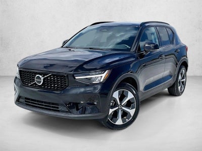 2024 Volvo XC40 Plus Dark Theme
