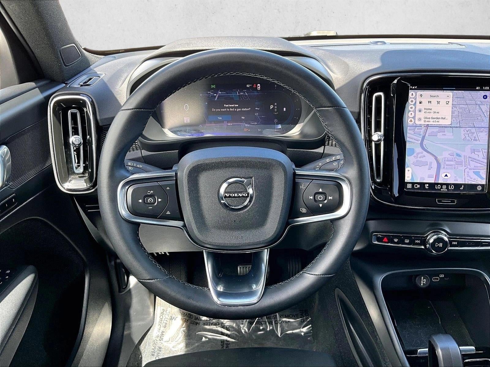 2024 Volvo XC40 Plus Dark Theme