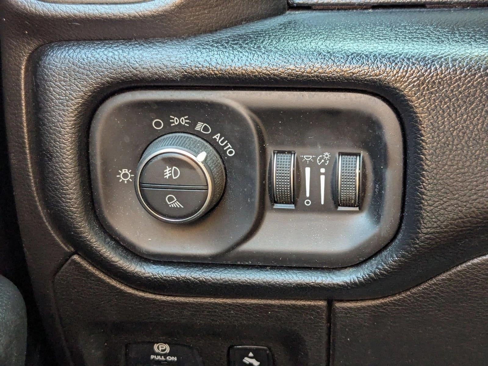 2019 RAM 1500 Big Horn/Lone Star Crew Cab 4x4 5'7" Box
