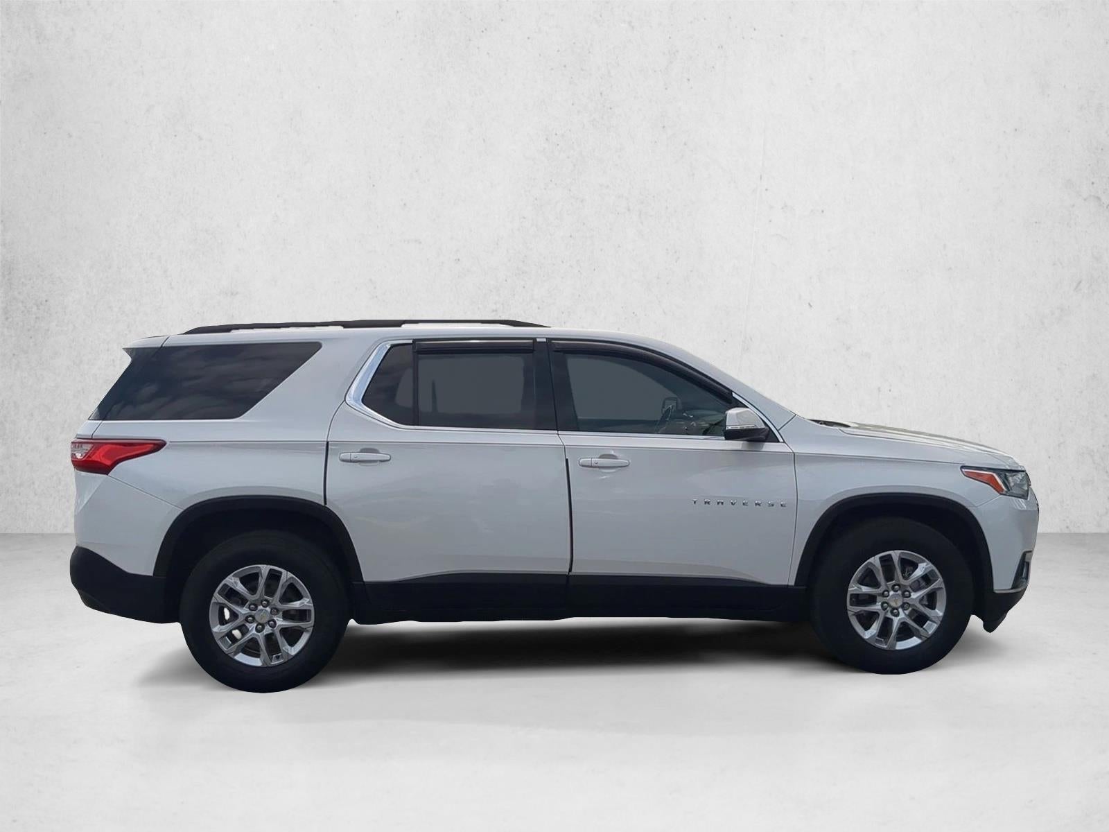 2021 Chevrolet Traverse LT Cloth