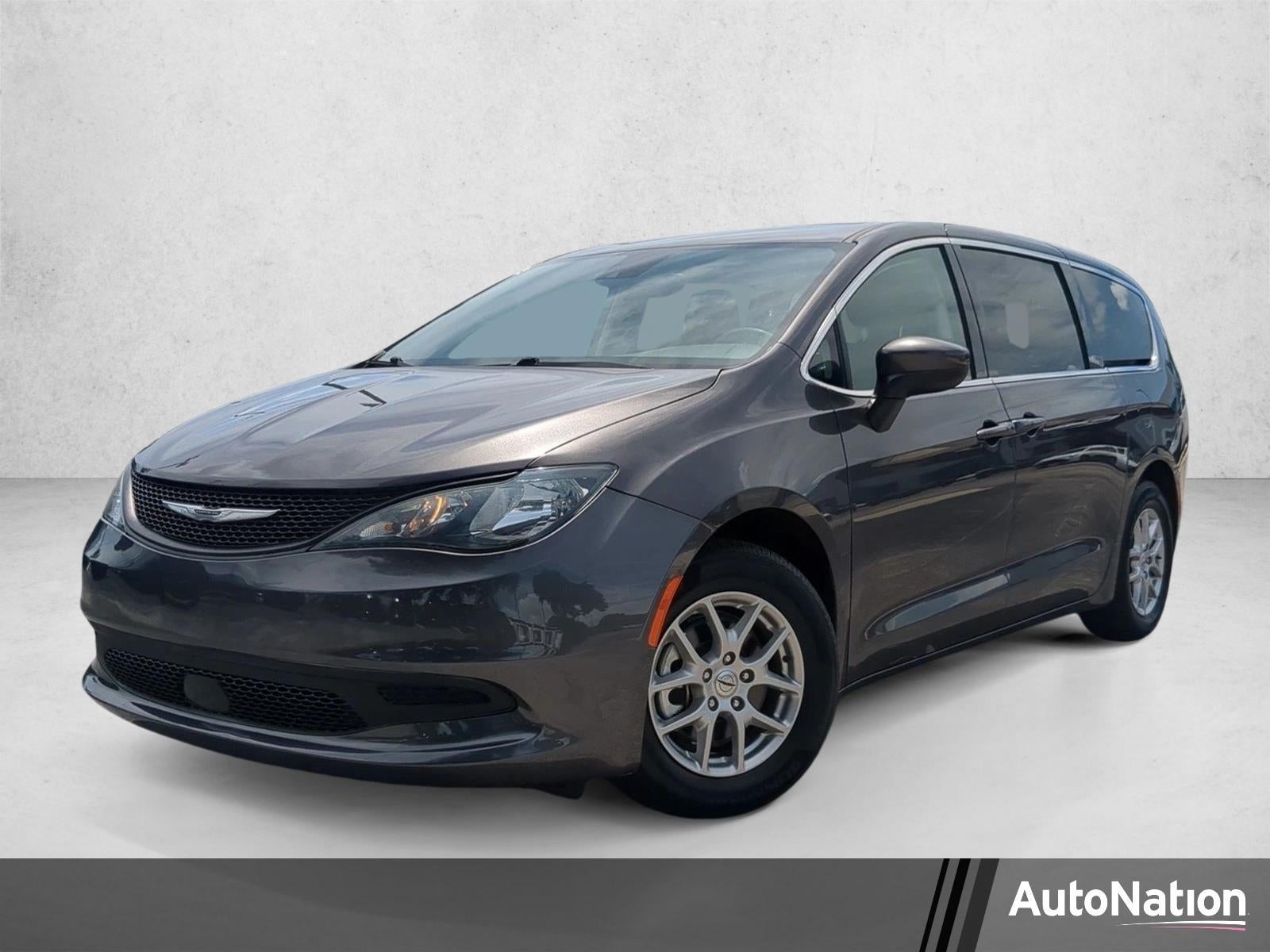 2023 Chrysler Voyager