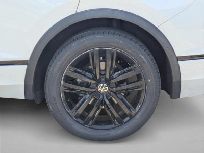 2022 Volkswagen Tiguan SE R-Line Black
