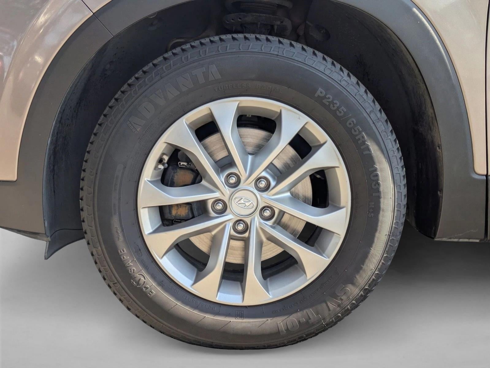 2019 Hyundai Santa Fe SE