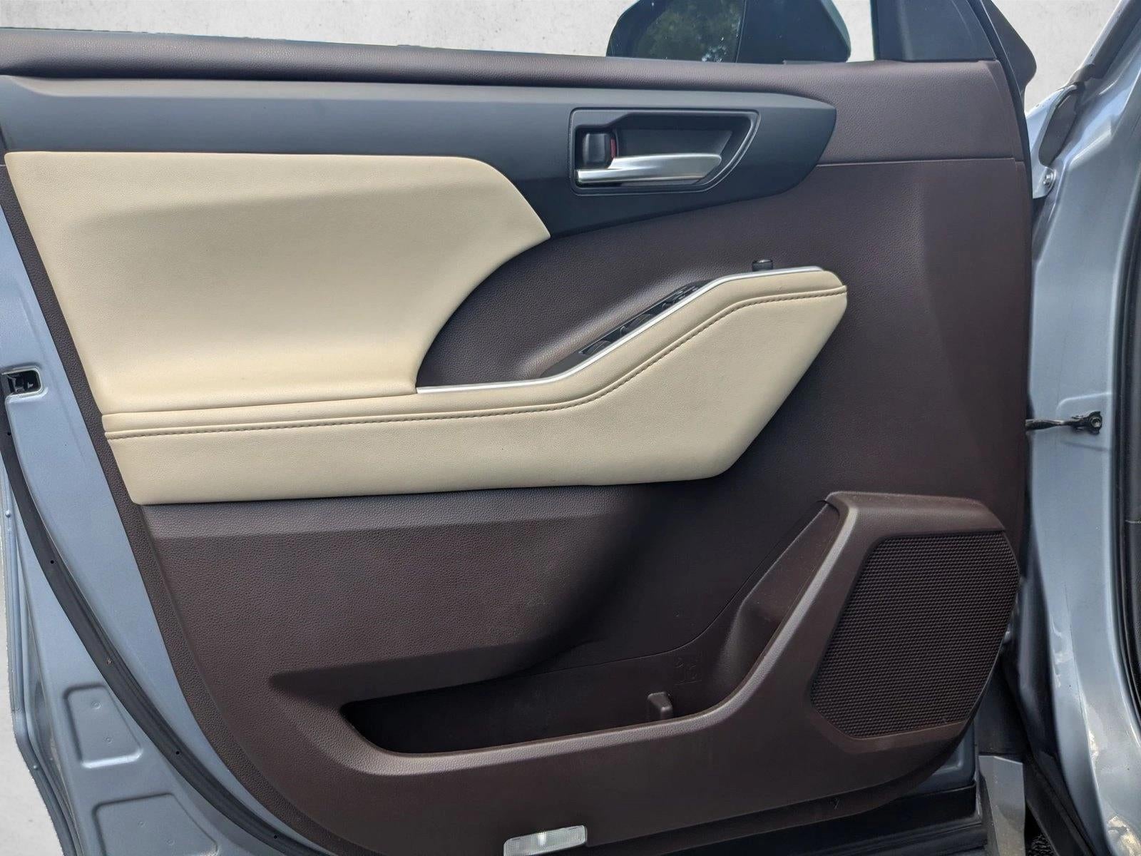 2021 Toyota Highlander XLE