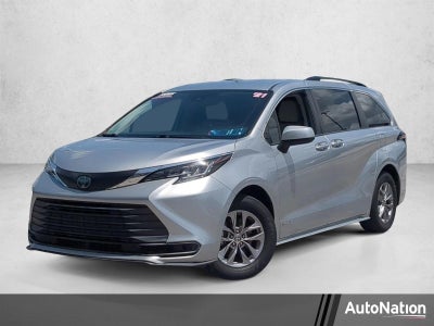 2021 Toyota Sienna LE