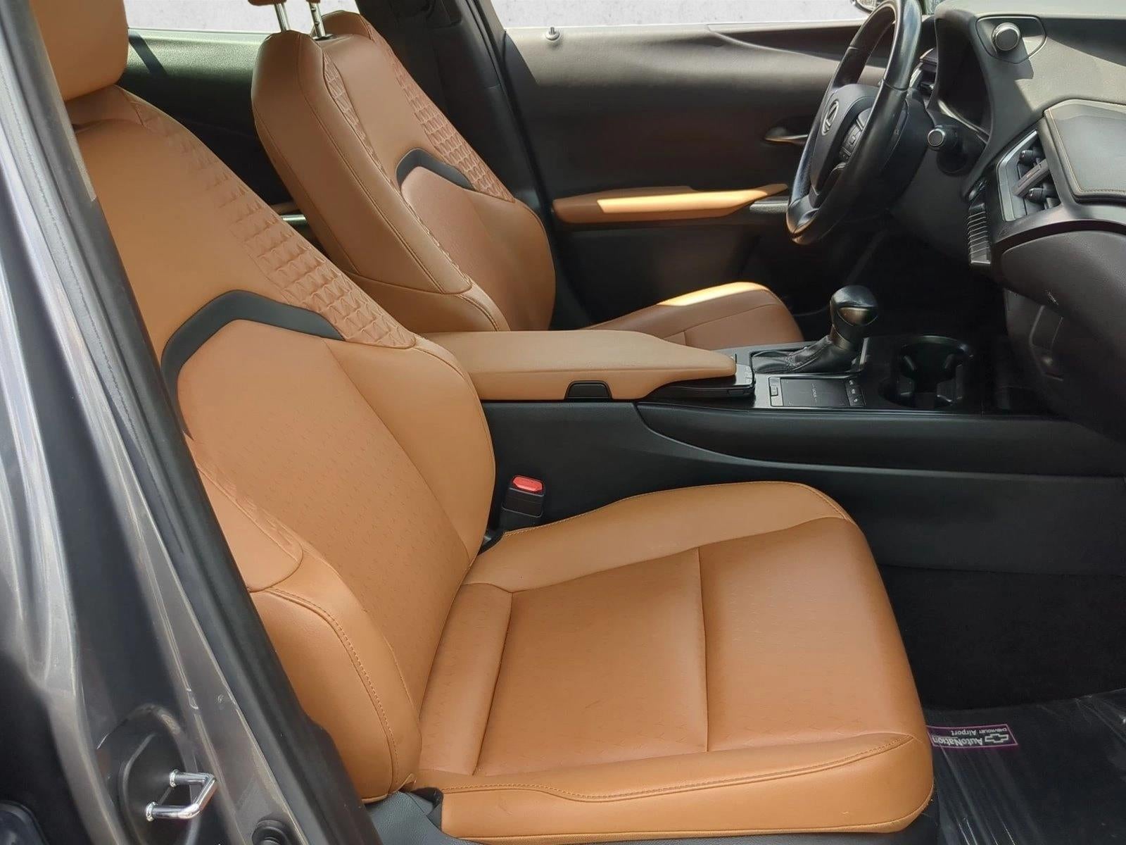 2021 Lexus UX 250h 