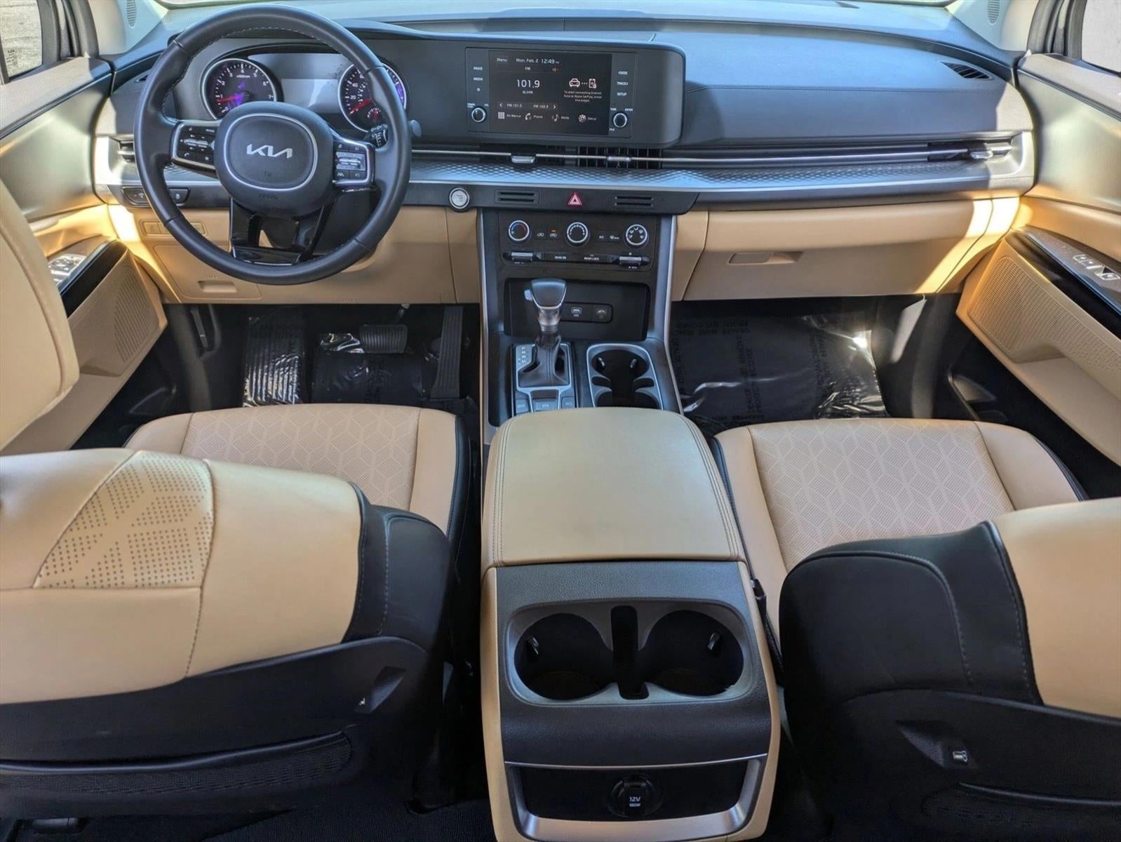 2024 Kia Carnival LX