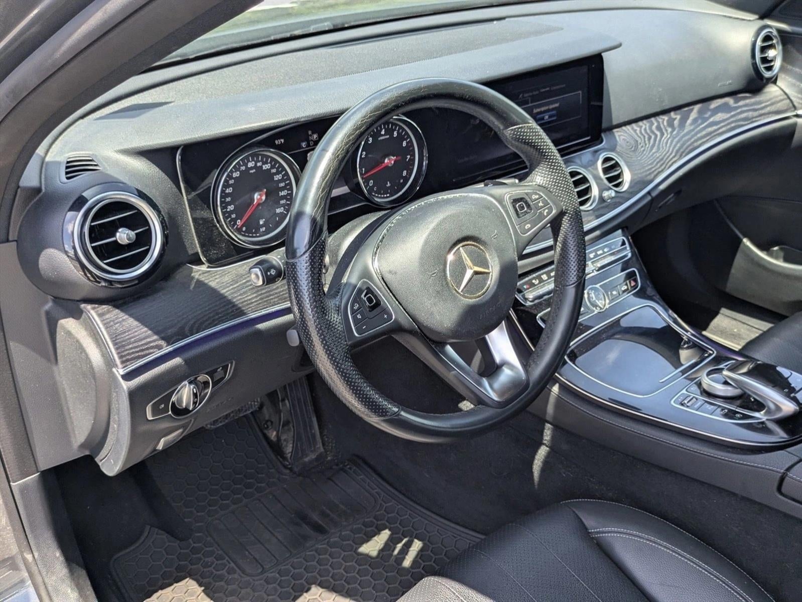 2017 Mercedes-Benz E 300 4MATIC®