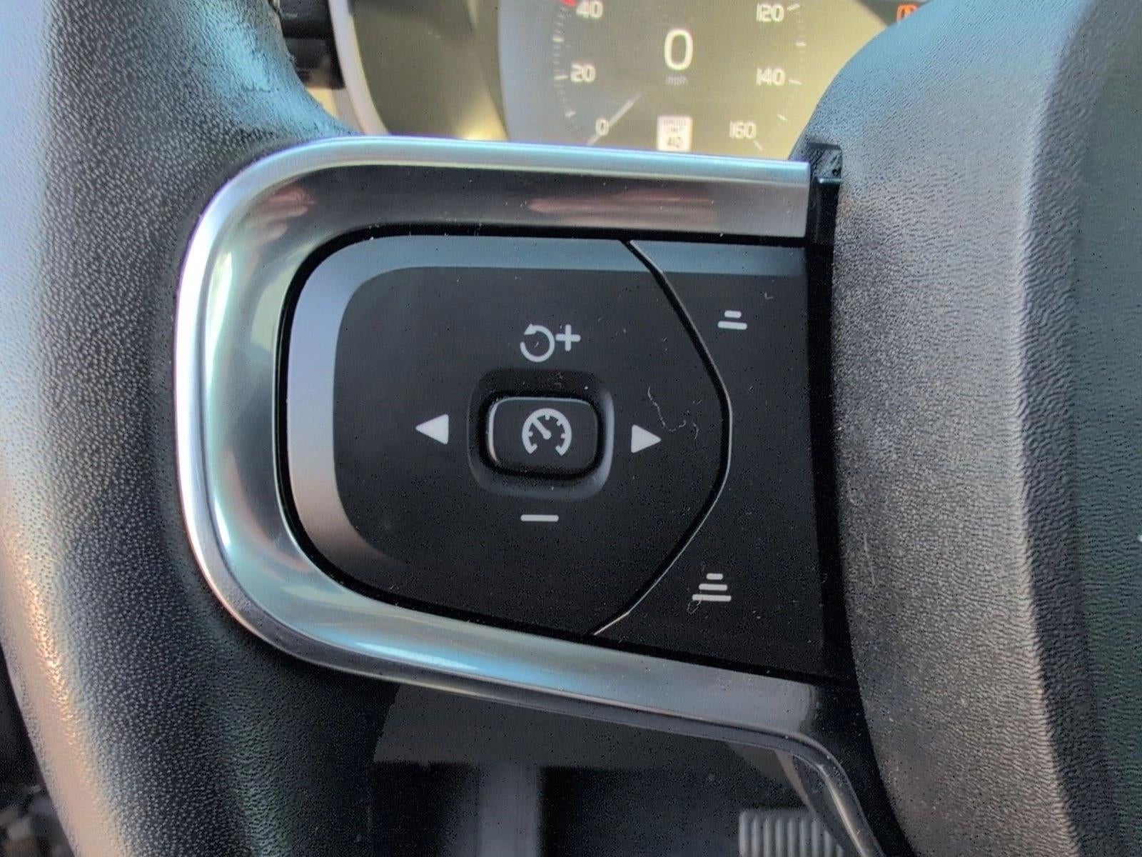 2021 Volvo XC40 Inscription