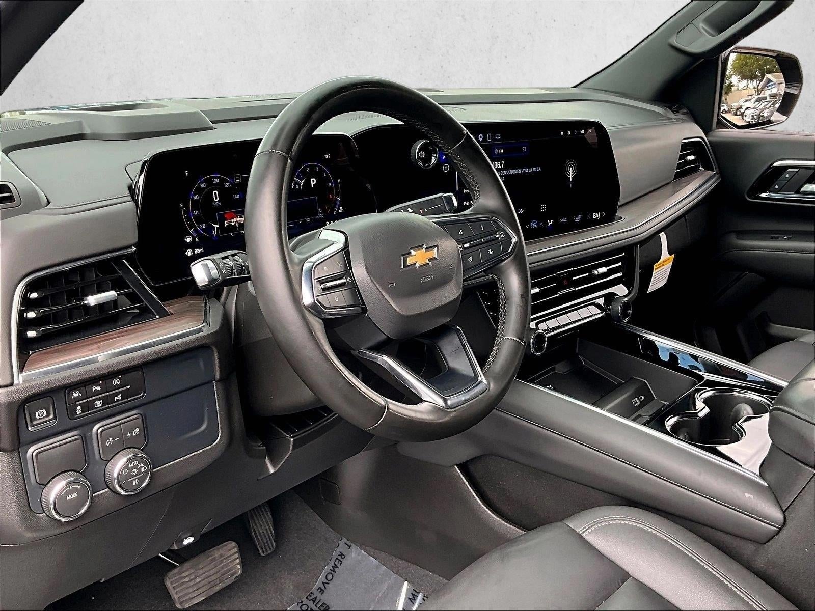 2025 Chevrolet Suburban LT