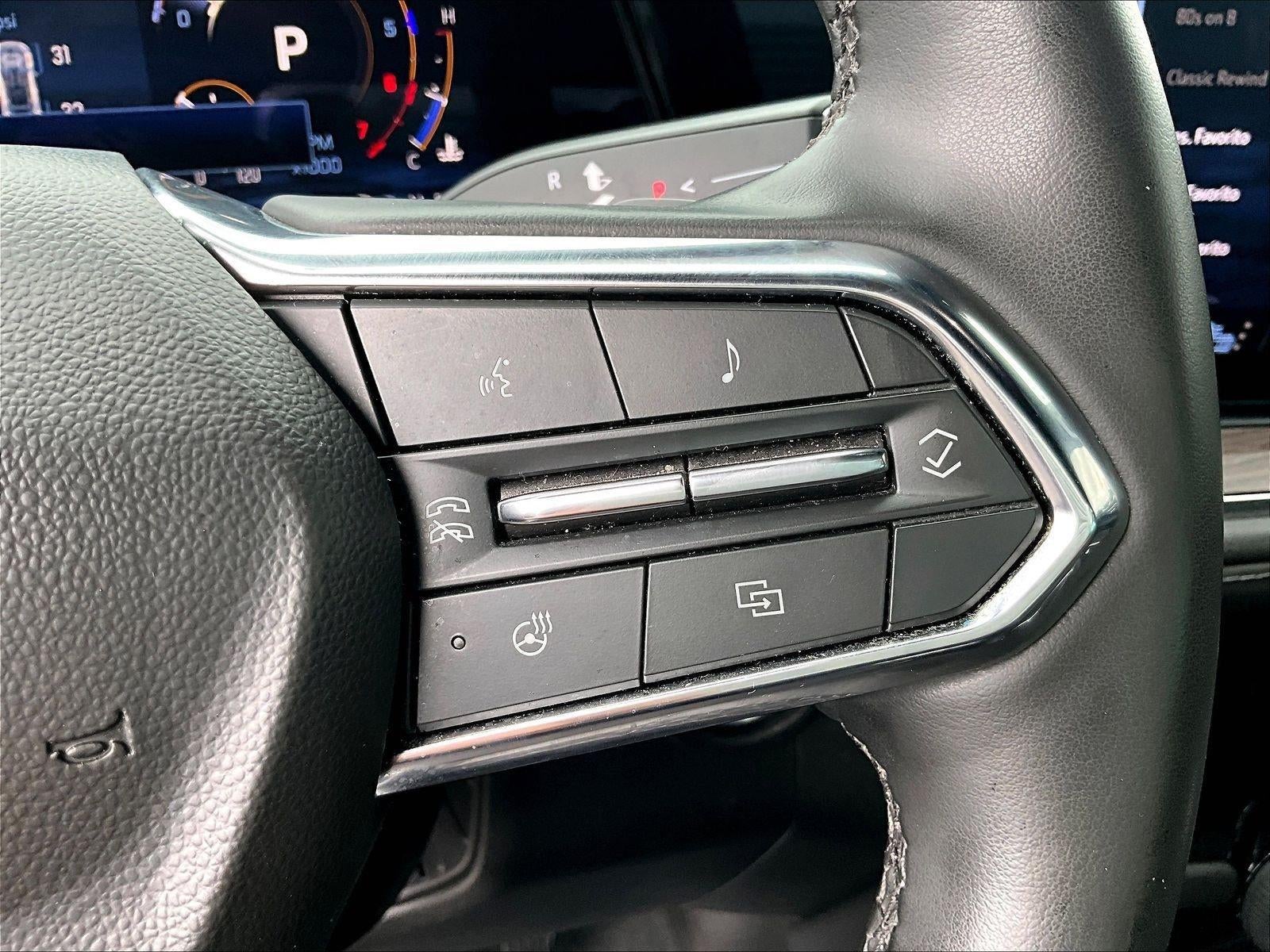 2025 Chevrolet Suburban LT