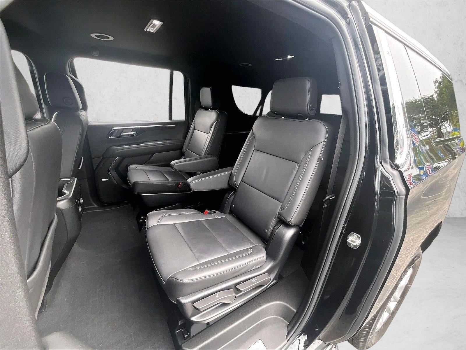 2025 Chevrolet Suburban LT