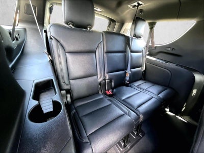 2023 Chevrolet Suburban LS
