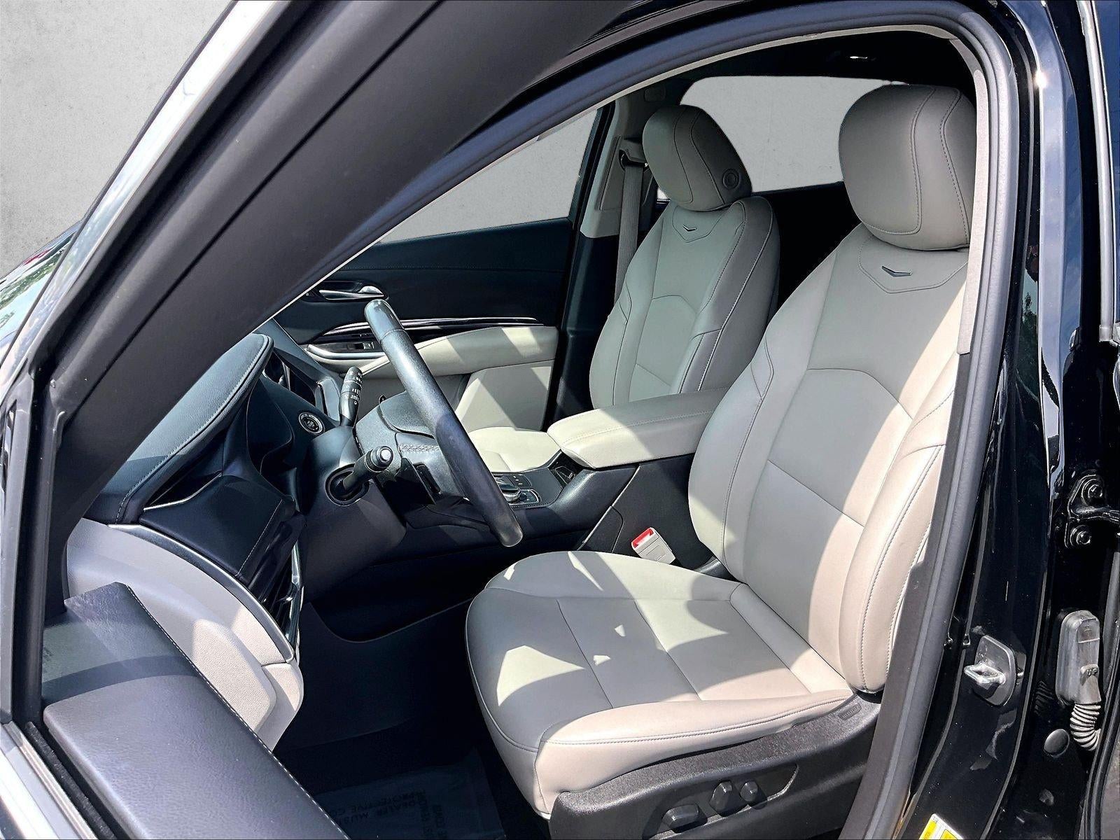 2023 Cadillac XT4 Luxury