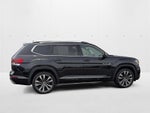 2022 Volkswagen Atlas 3.6L V6 SEL Premium R-Line