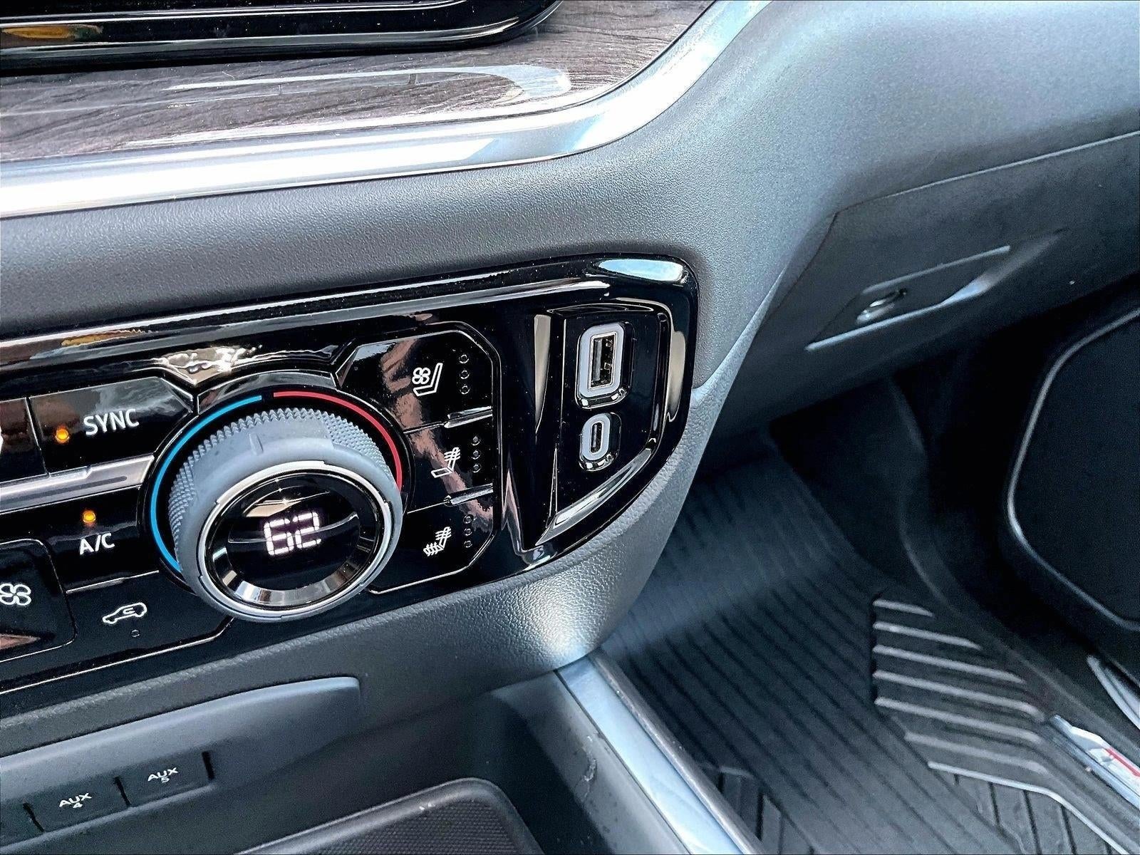 2025 Chevrolet Silverado 3500 HD LTZ