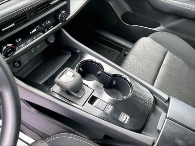 2024 Nissan Rogue SV FWD