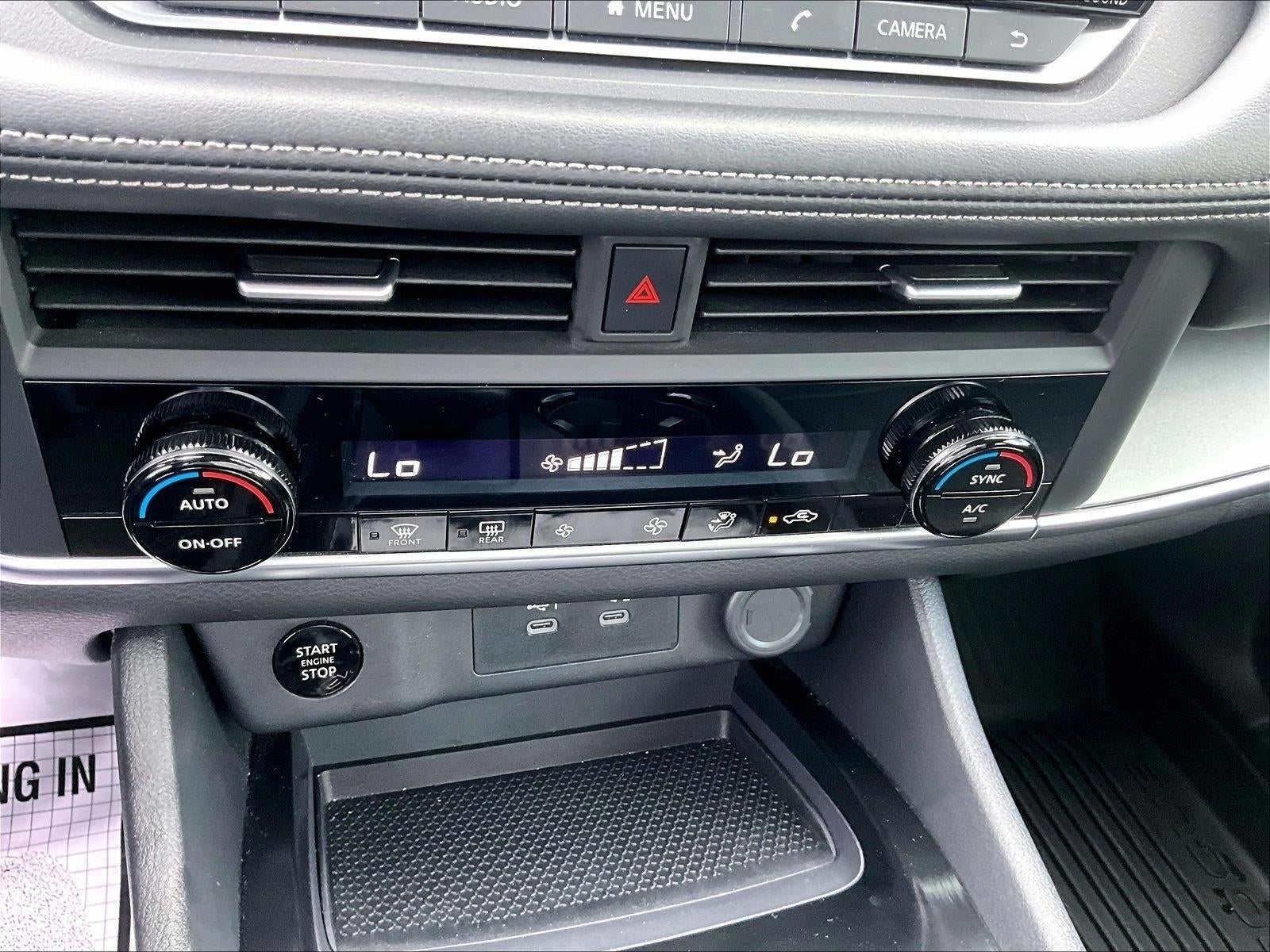 2024 Nissan Rogue SV FWD