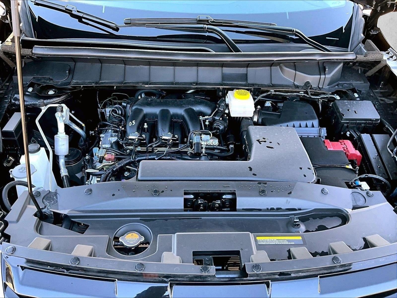 2025 Nissan Pathfinder SV