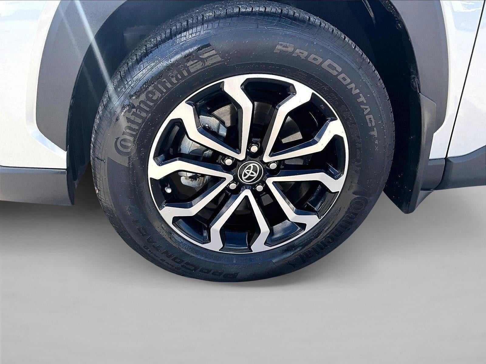 2025 Toyota Corolla Cross Hybrid SE