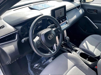2025 Toyota Corolla Cross Hybrid SE