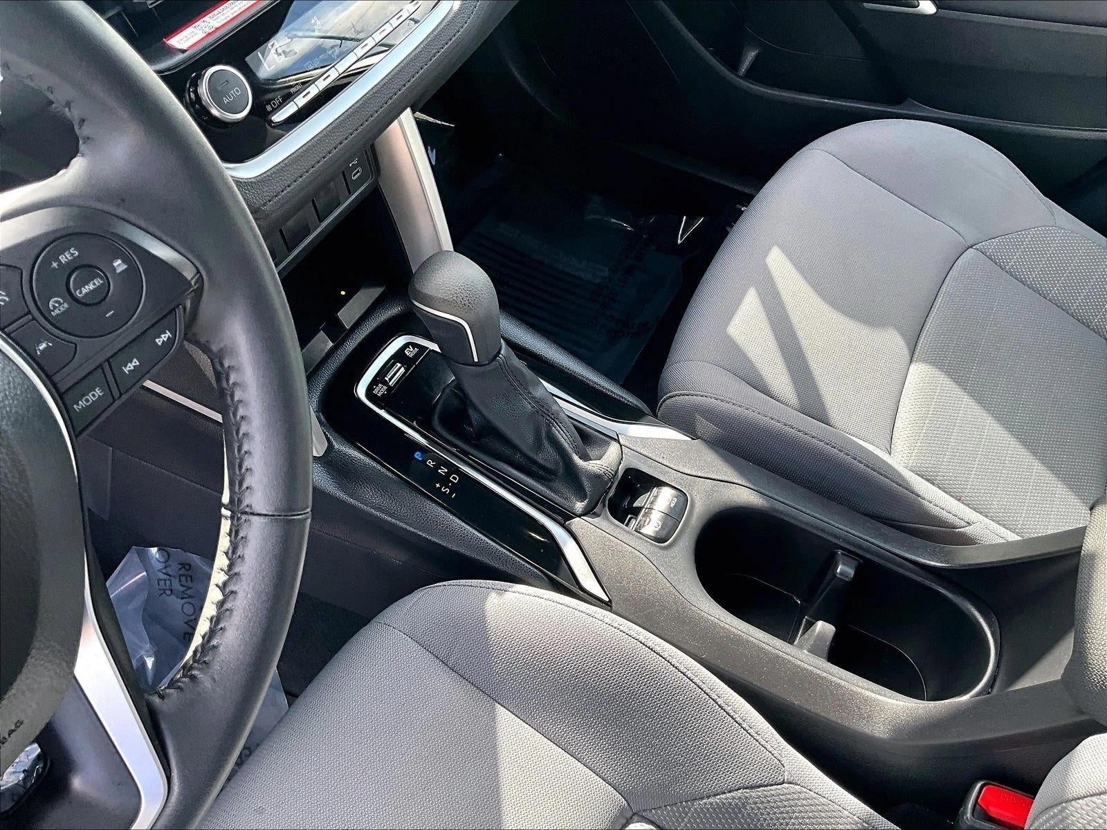 2025 Toyota Corolla Cross Hybrid SE