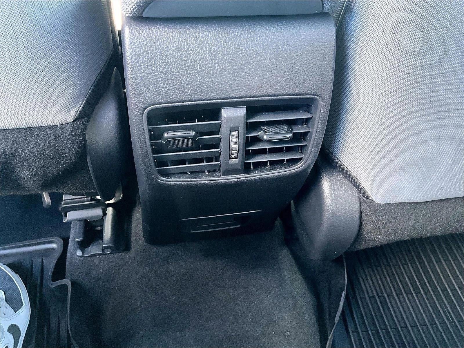 2025 Toyota Corolla Cross Hybrid SE