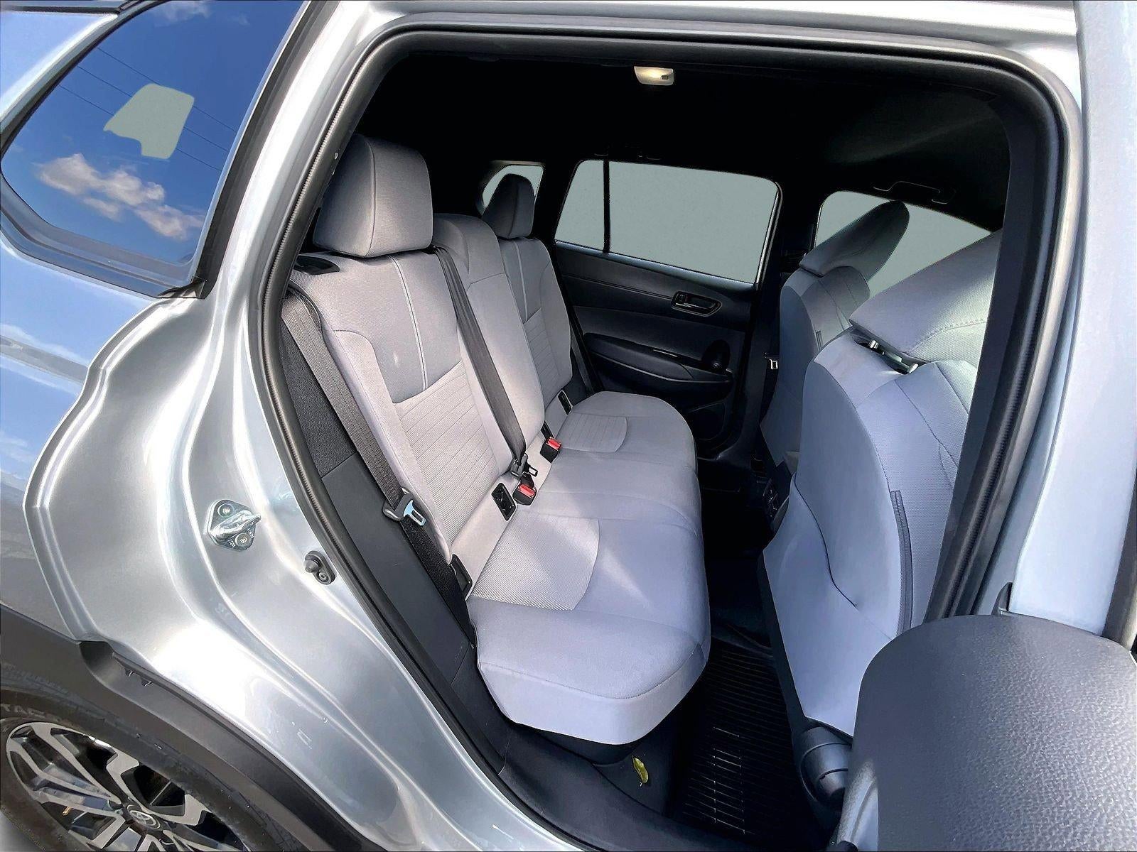 2025 Toyota Corolla Cross Hybrid SE