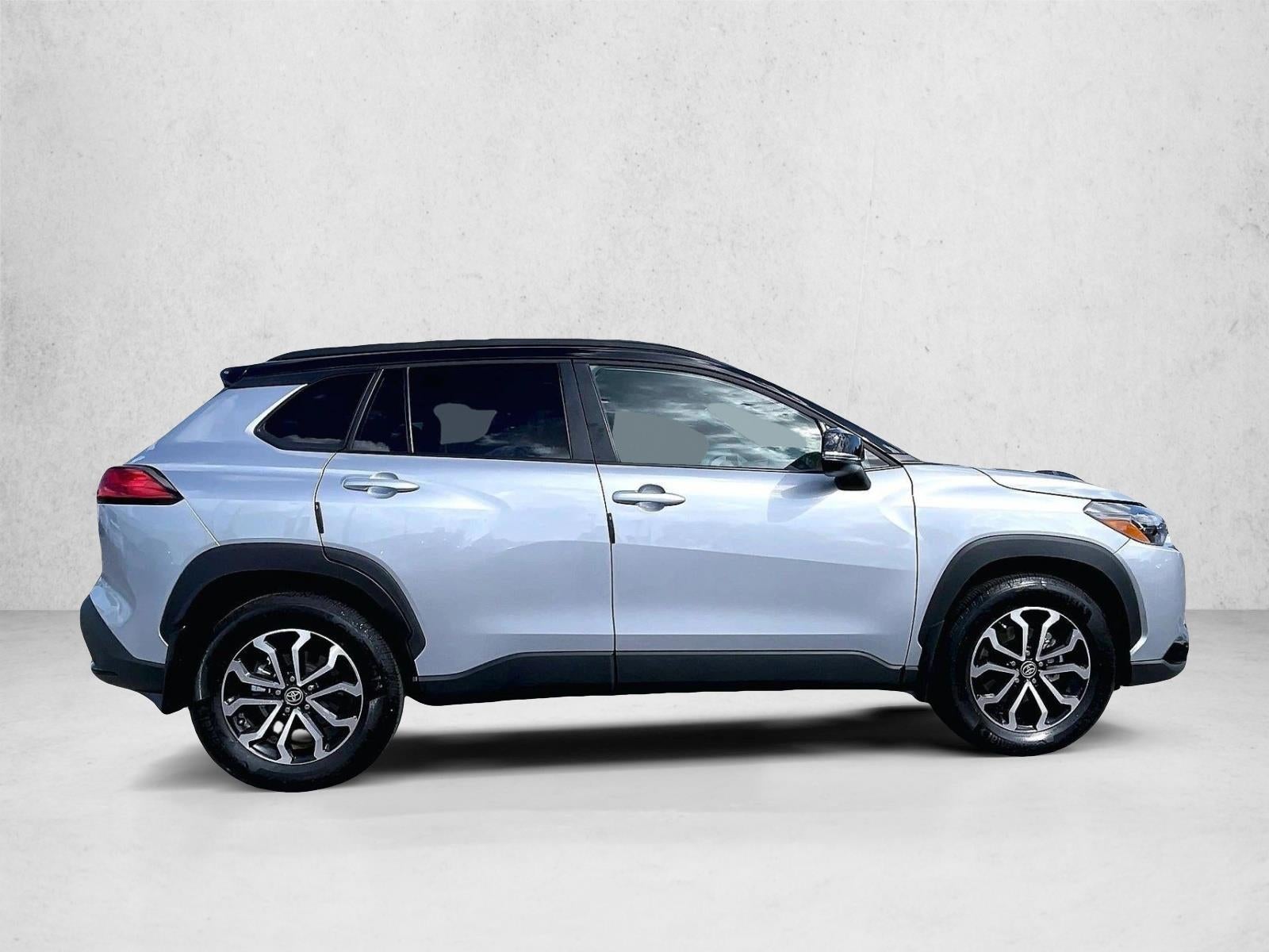 2025 Toyota Corolla Cross Hybrid SE