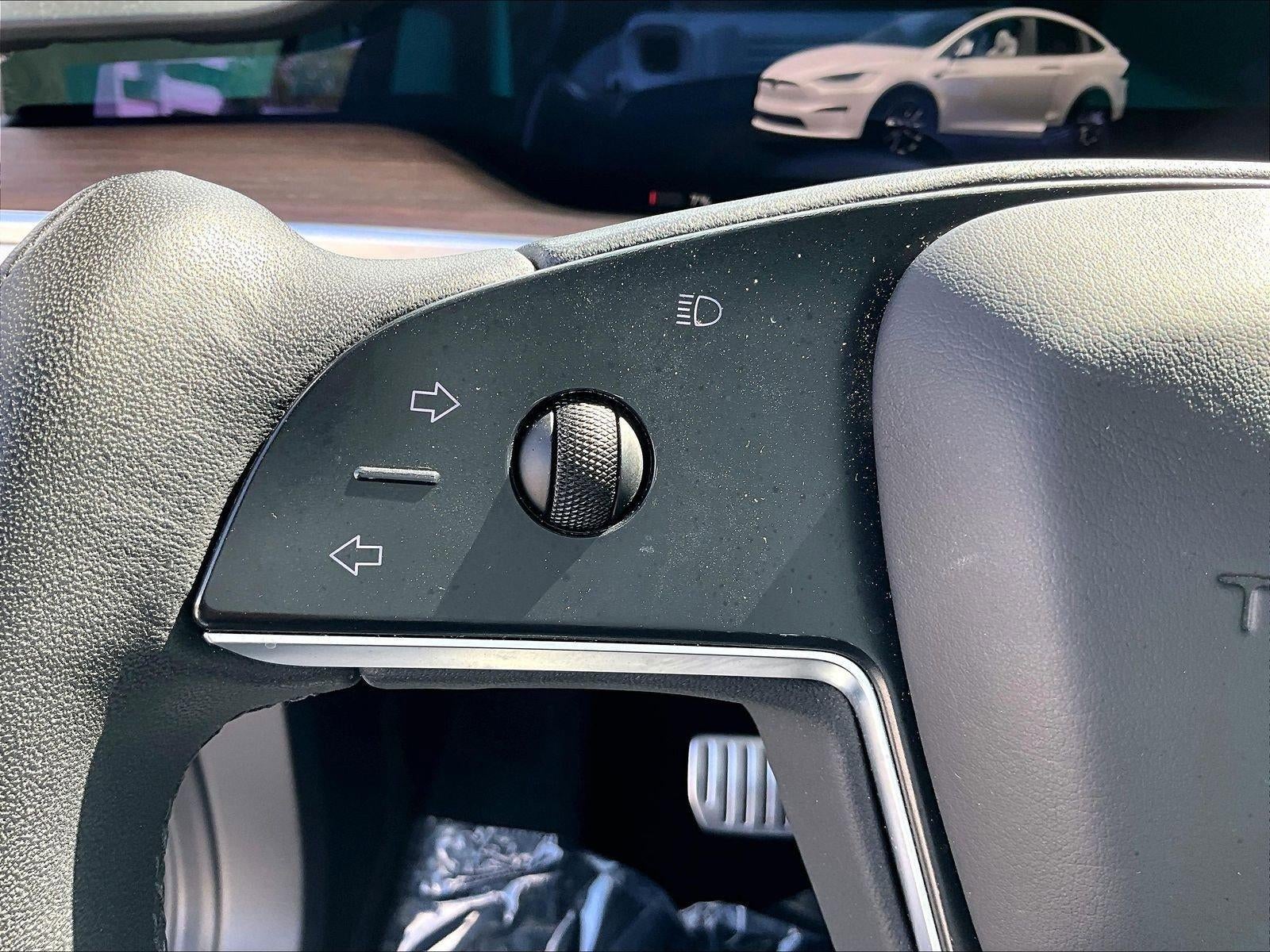 2023 Tesla Model X Base
