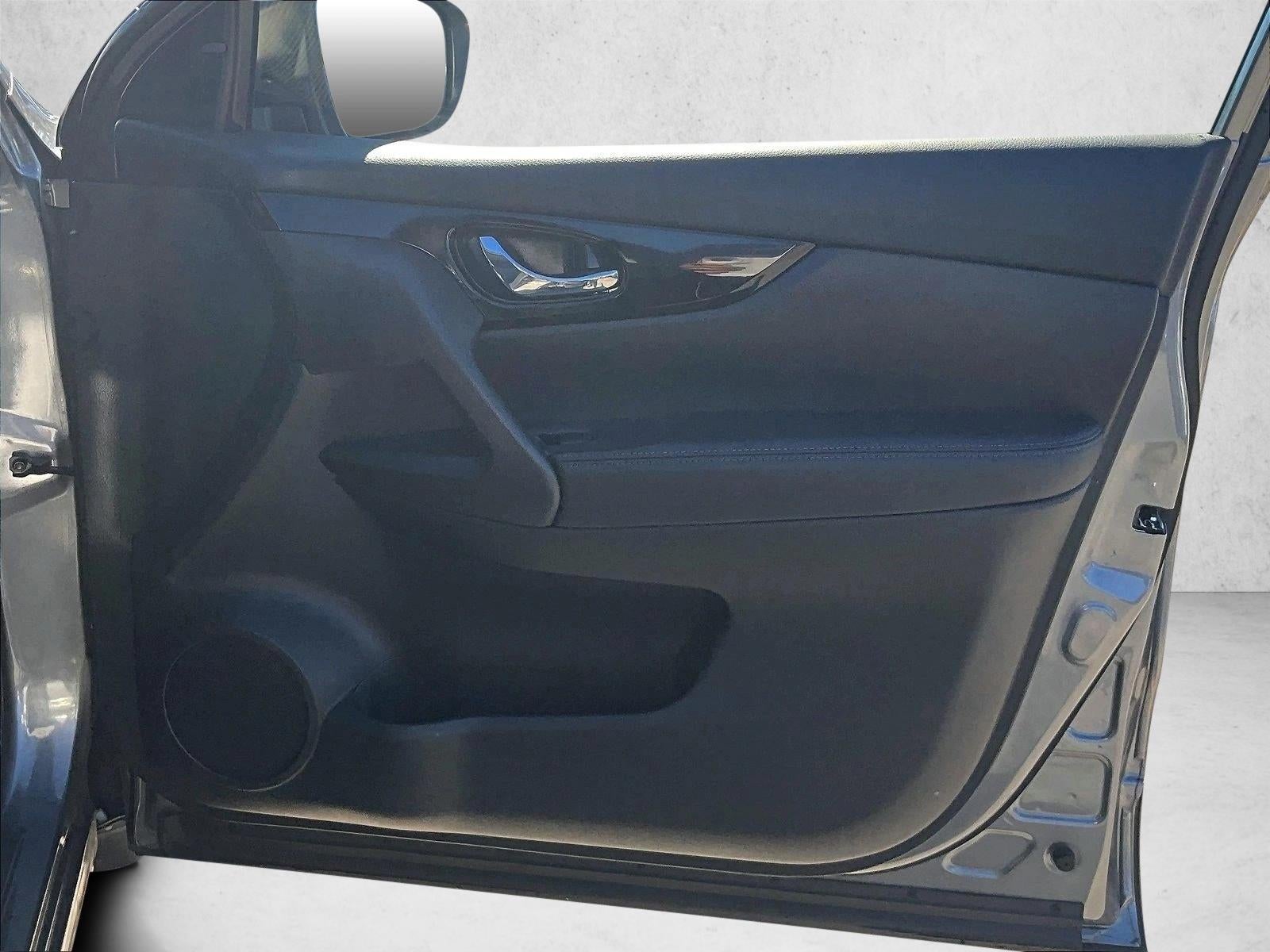 2022 Nissan Rogue Sport SV