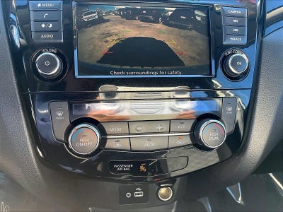 2022 Nissan Rogue Sport SV