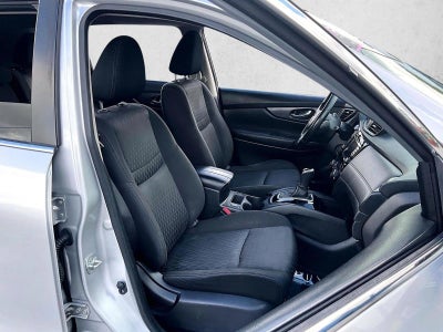 2020 Nissan Rogue SV FWD