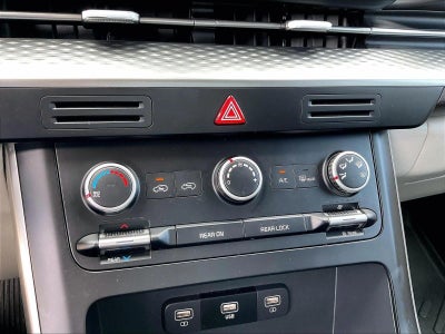 2024 Kia Carnival MPV LX Seat Package