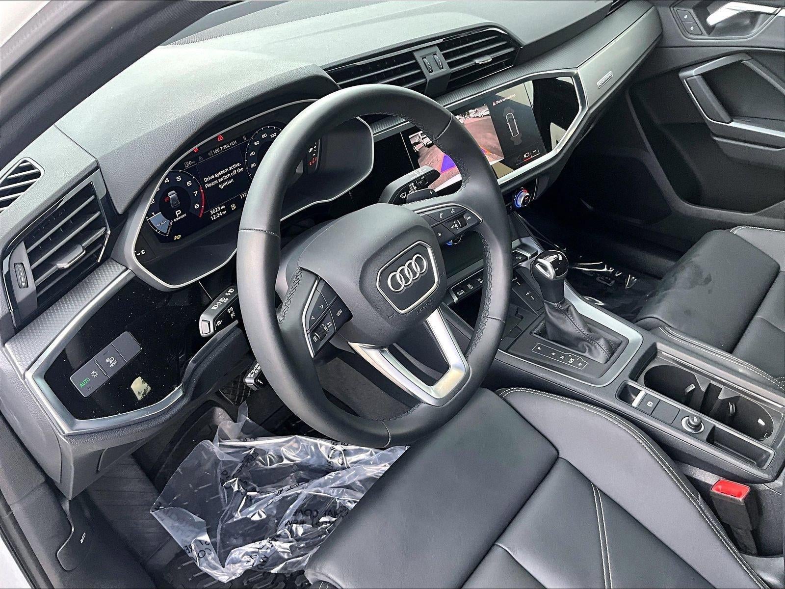 2025 Audi Q3 Premium 45 TFSI S line quattro Tiptronic