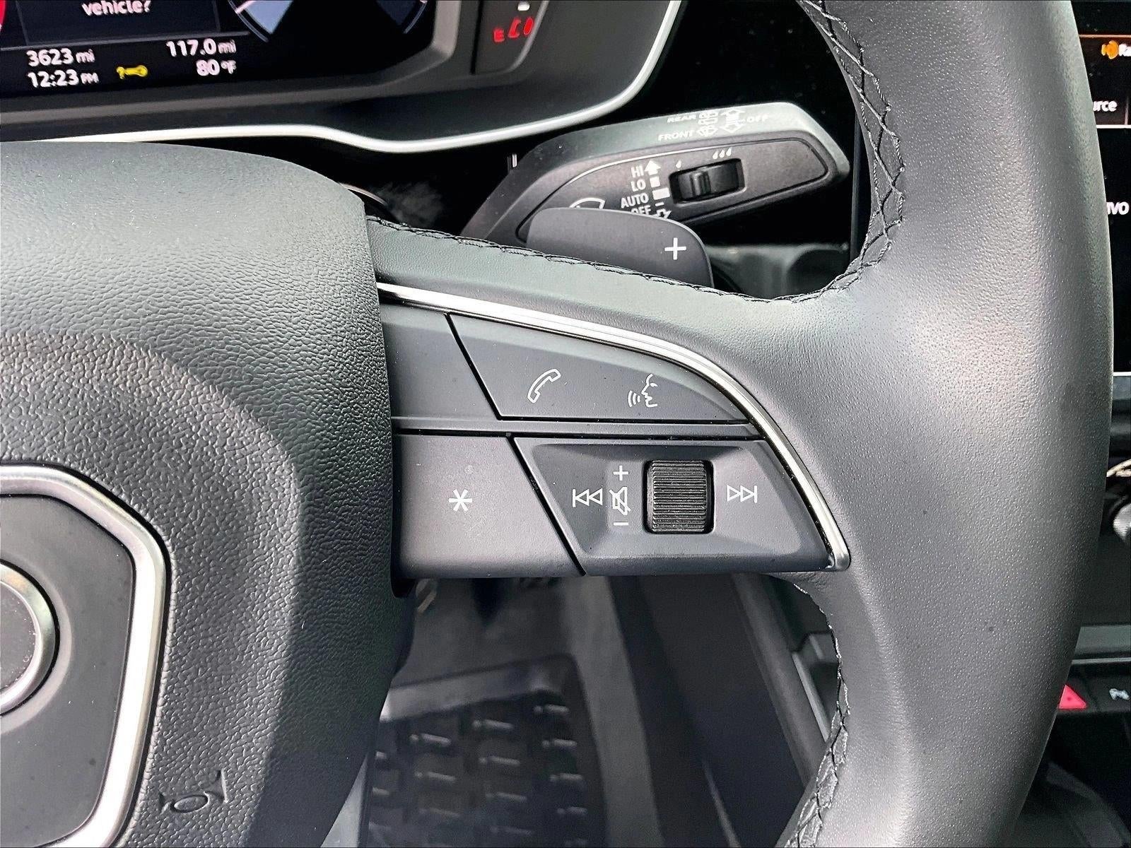 2025 Audi Q3 Premium 45 TFSI S line quattro Tiptronic