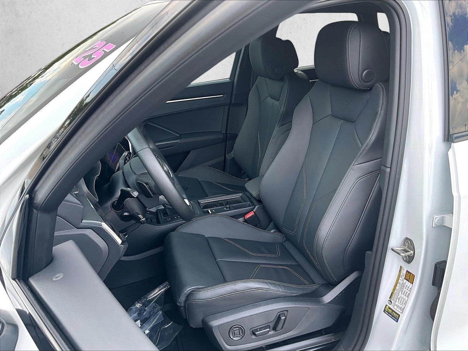 2025 Audi Q3 Premium 45 TFSI S line quattro Tiptronic
