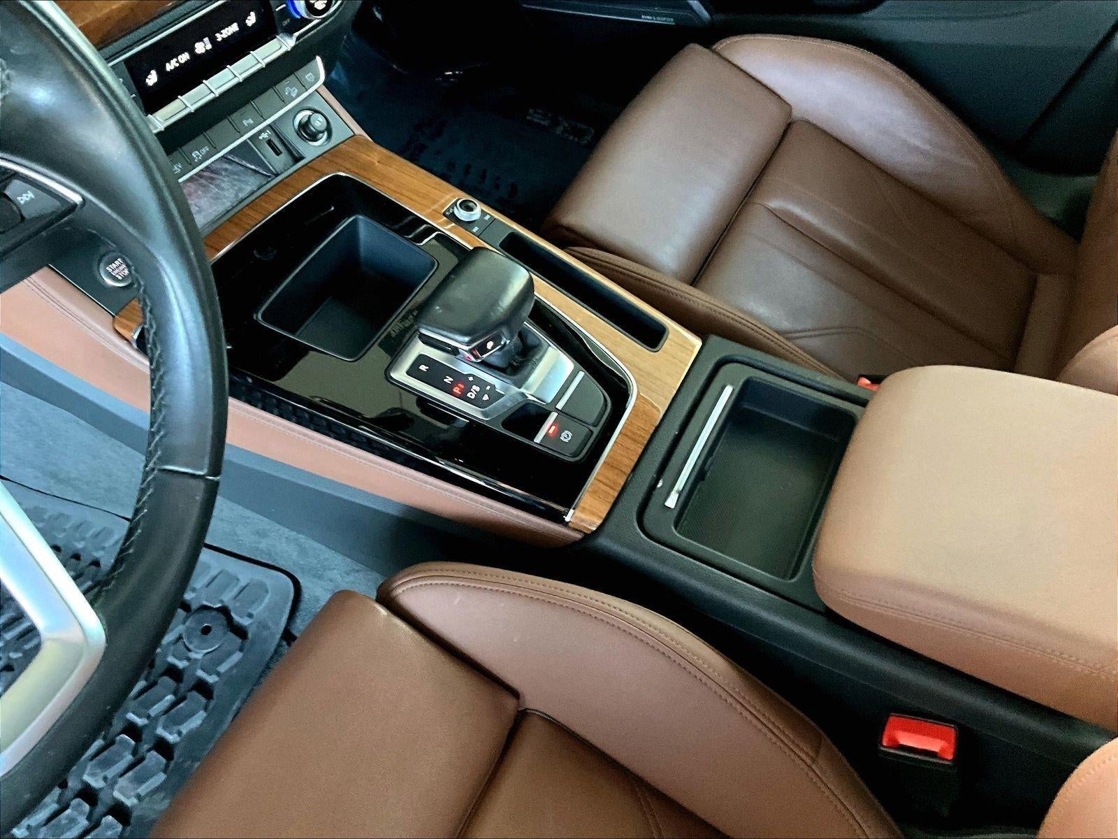 2022 Audi Q5 S line Premium Plus