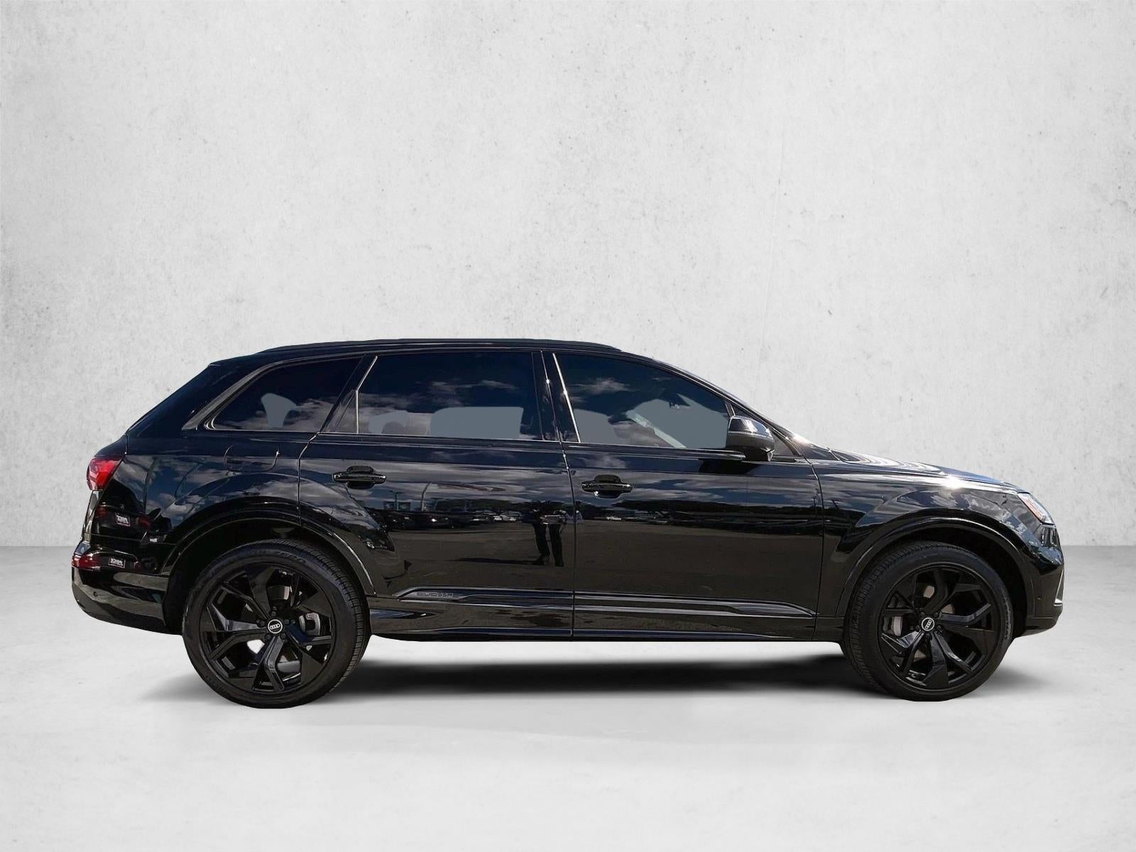 2023 Audi Q7 Premium Plus