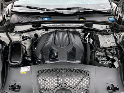 2023 Porsche Macan Base