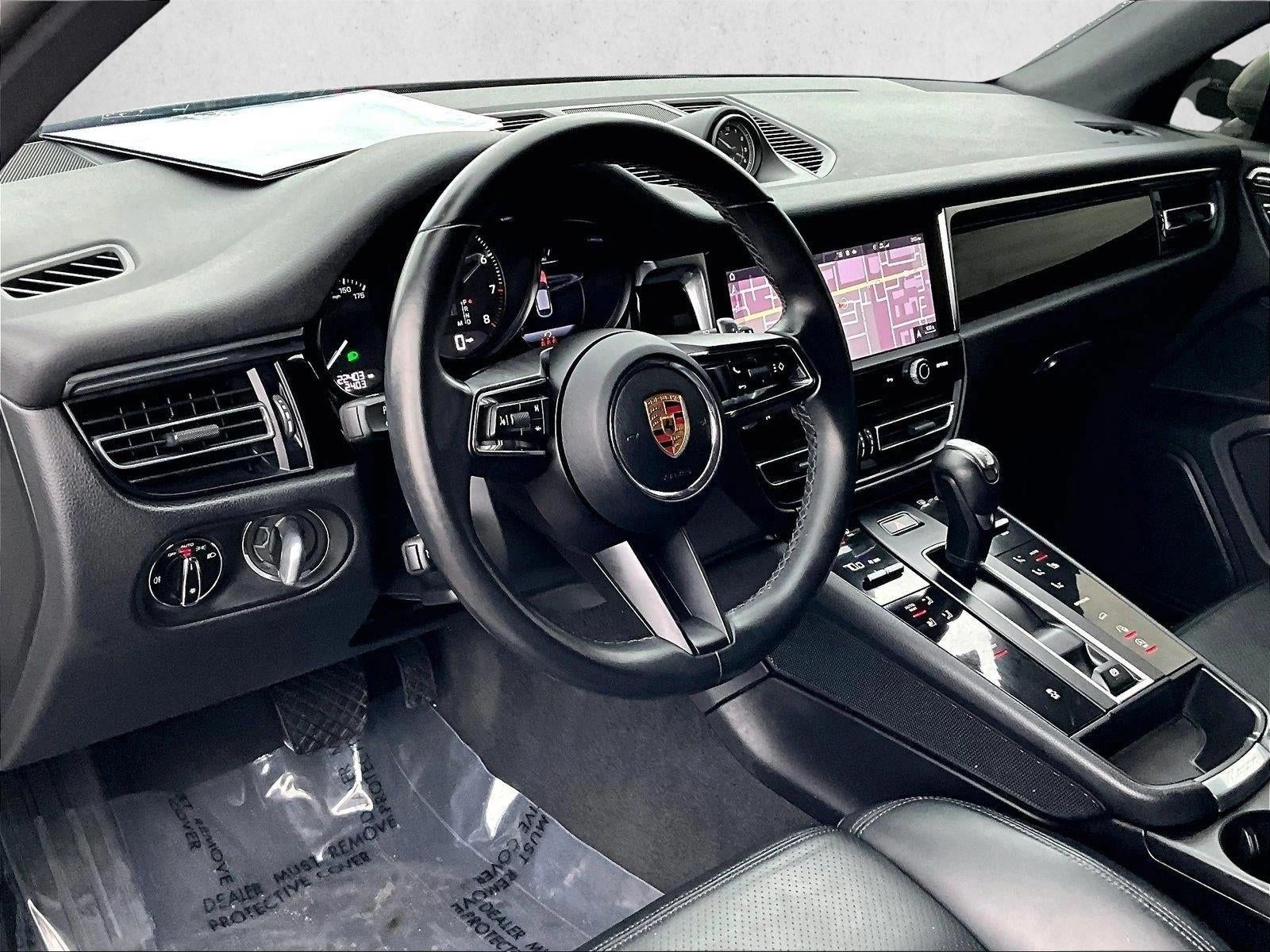 2023 Porsche Macan Base