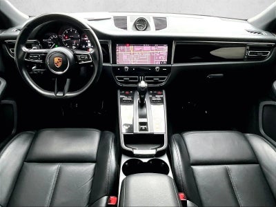 2023 Porsche Macan Base
