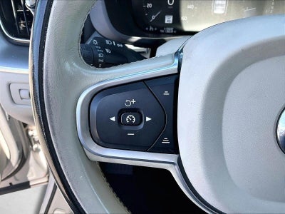 2020 Volvo XC60 T5 Momentum