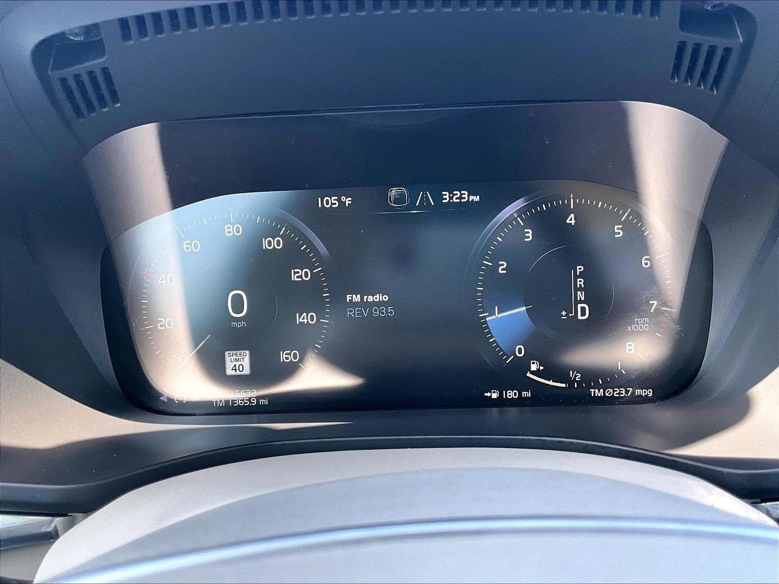 2020 Volvo XC60 T5 Momentum