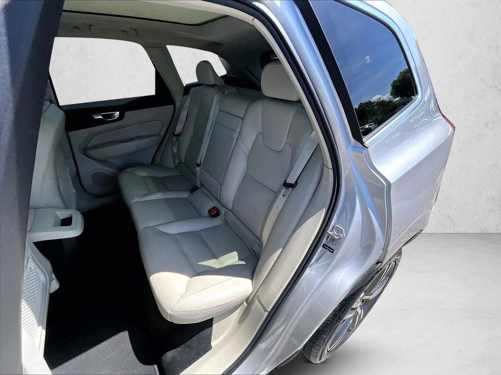 2020 Volvo XC60 T5 Momentum